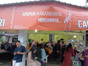 Libur Lebaran, Bakso Campur Sari di Aceh Tamiang Diserbu Pembeli