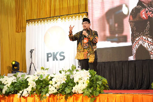 Bakar Semangat, Dr Salim Beri Sinyal Sosok Balon Gubernur Aceh di Pemilu 2024