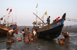 Perahu Terbalik, Sedikitnya 17 Rohingya Tewas, Termasuk Anak-anak