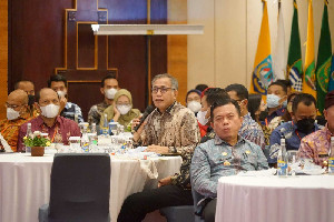 Gubernur Nova Perjuangkan Keberlanjutan Ribuan Tenaga Kontrak di Aceh