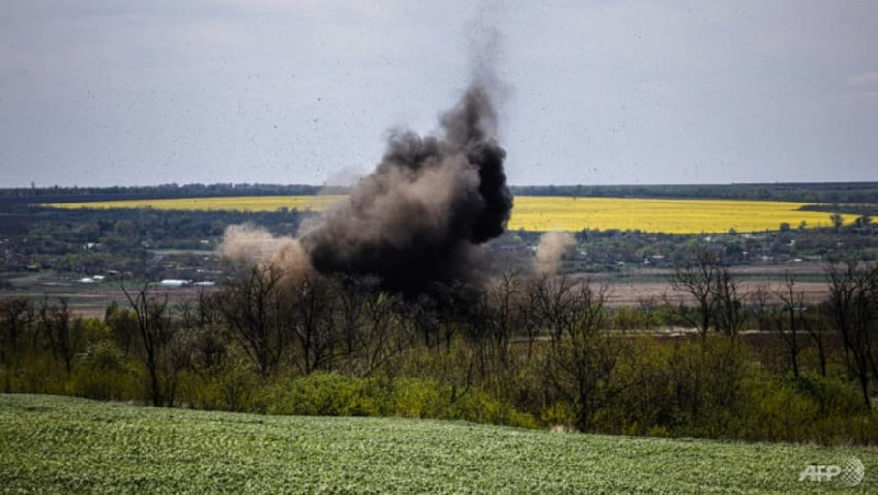 Dipenuhi Bom dan Ranjau, Nasib Petani Ukraina Berisiko Kehilangan Nyawa di Ladang