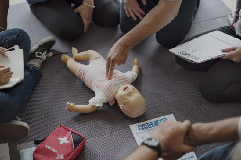 Polisi Atlanta Selamatkan Bayi yang Tidak Responsif