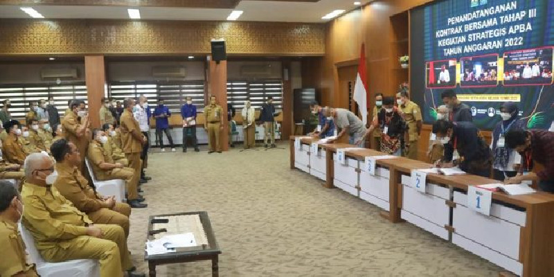 Pemerintah Aceh Teken Kontrak 157 Paket Senilai Rp127,7 Miliar