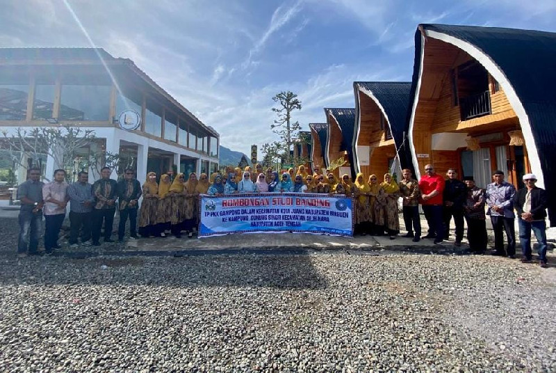 TP PKK Kota Juang Studi Banding ke Desa Gunung Singit, Aceh Tengah