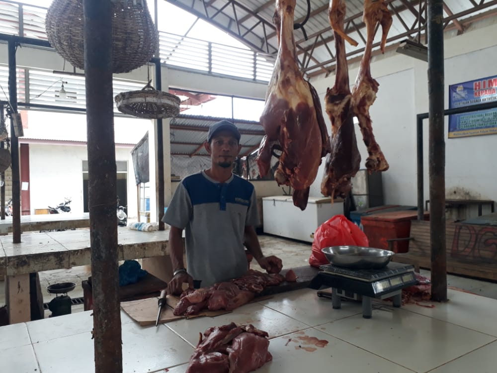 PMK Kian Merebak, Pedagang Daging Mengeluh Stok Sapi di Aceh Berkurang