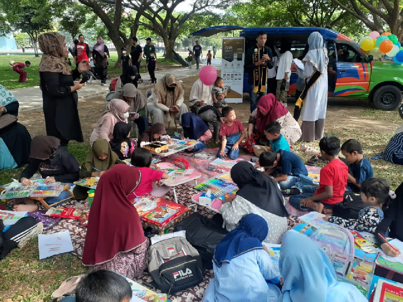 Raja dan Ratu Baca Aceh Dampingi DPKA Selenggarakan Minggu Literasi di Blang Padang
