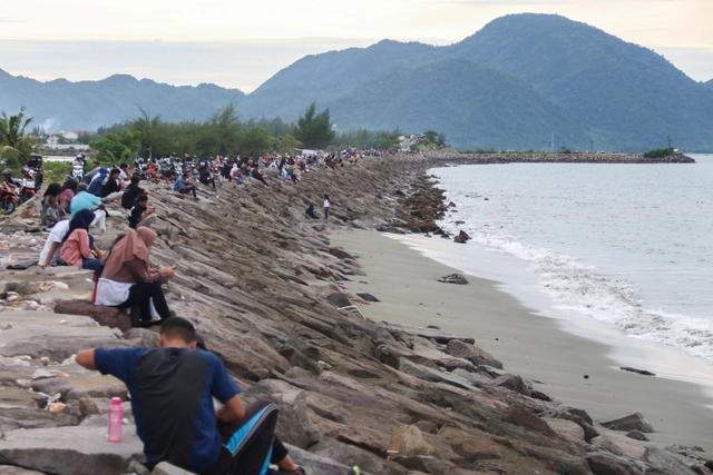 Pengutipan Uang Parkir di Pantai Ulee Lheue Tak Sesuai SOP, Begini Kata Dishub Banda Aceh