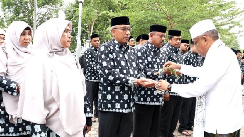 Sambut Kafilah MTQ Aceh Besar, Waled Husaini Berikan Apresiasi