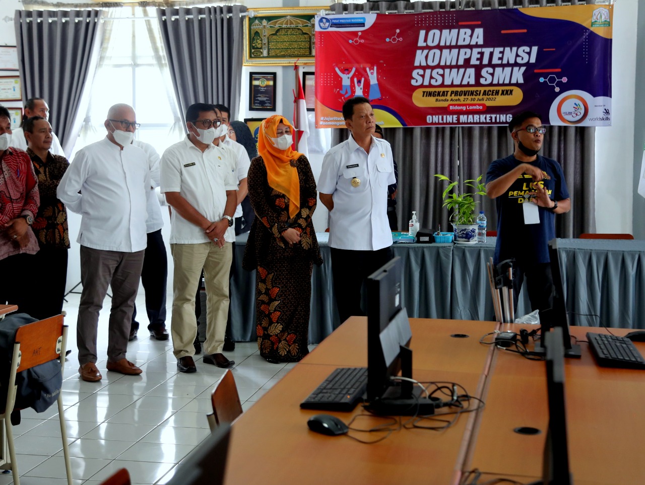 Pj Gubernur Aceh Tinjau Lomba Kompetensi Siswa SMK Tingkat Provinsi ke-30 Tahun 2022