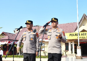 Pedang Pora dan Tari Ranup Lampuan Sambut Kedatangan Kapolres Aceh Timur