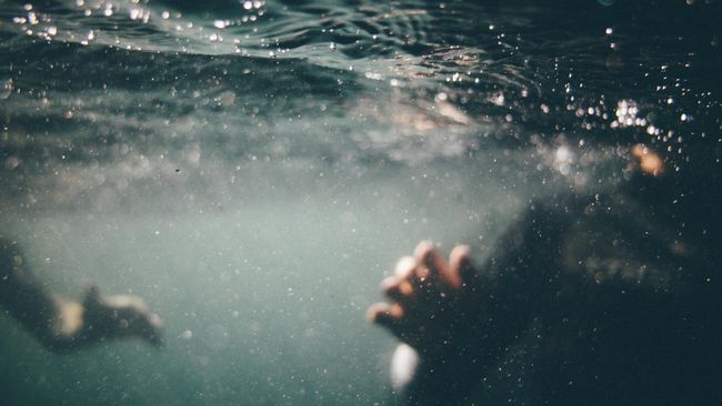 Diduga Tenggelam, Bocah 4 Tahun Ditemukan Meninggal Dunia di Sungai Krueng Cut