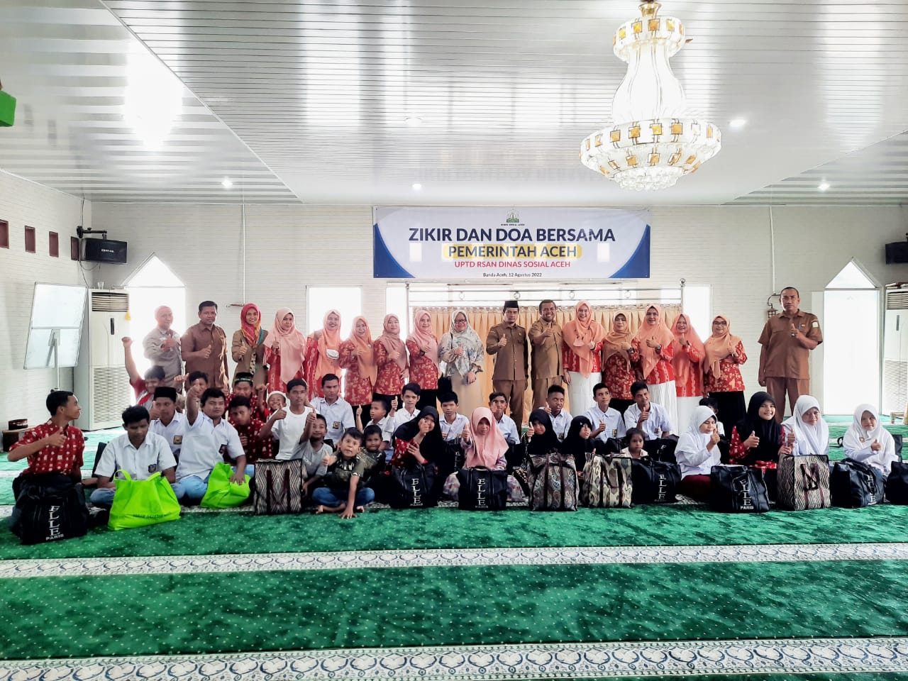 Anak Panti RSAN, RSBM hingga Penyintas Thalasemia Terima Bingkisan dari DWP Aceh