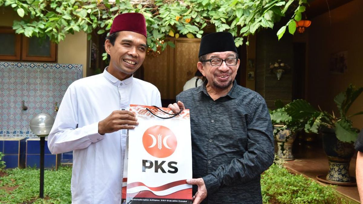 UAS Silaturahmi Dengan Petinggi PKS, Sempat Temui Rizieq Shihab