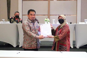 Pj Bupati Aceh Besar Terima Dokumen Persetujuan Substansi RDTR KIA Ladong