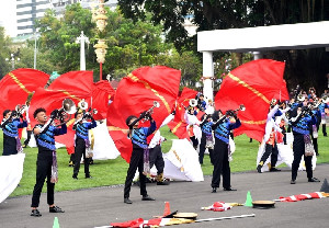 Tampil Memukau di Istana Presiden, Nurlif Puji Marching Band Gita Handayani Disdik Aceh