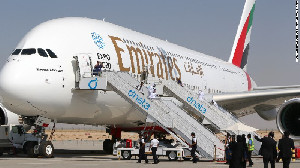 Dana Macet, Maskapai Emirates Tangguhkan Semua Penerbangan ke Nigeria