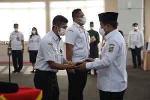 Sekjen Kemendagri Lantik 11 Pejabat Fungsional dan 2 Pejabat Struktural di Lingkungan Kemendagri