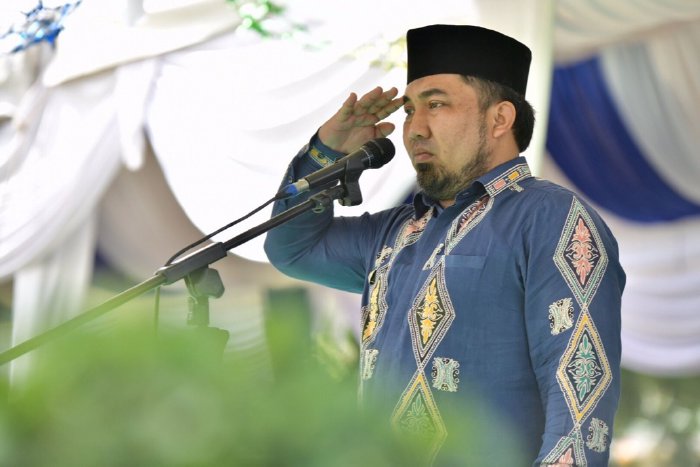 Pj Bupati Aceh Besar Inspektur Upacara Apel Tahunan Pesantren Oemar Diyan