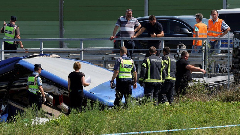 Bus Peziarah Polandia Alami Kecelakaan, 12 Orang Tewas