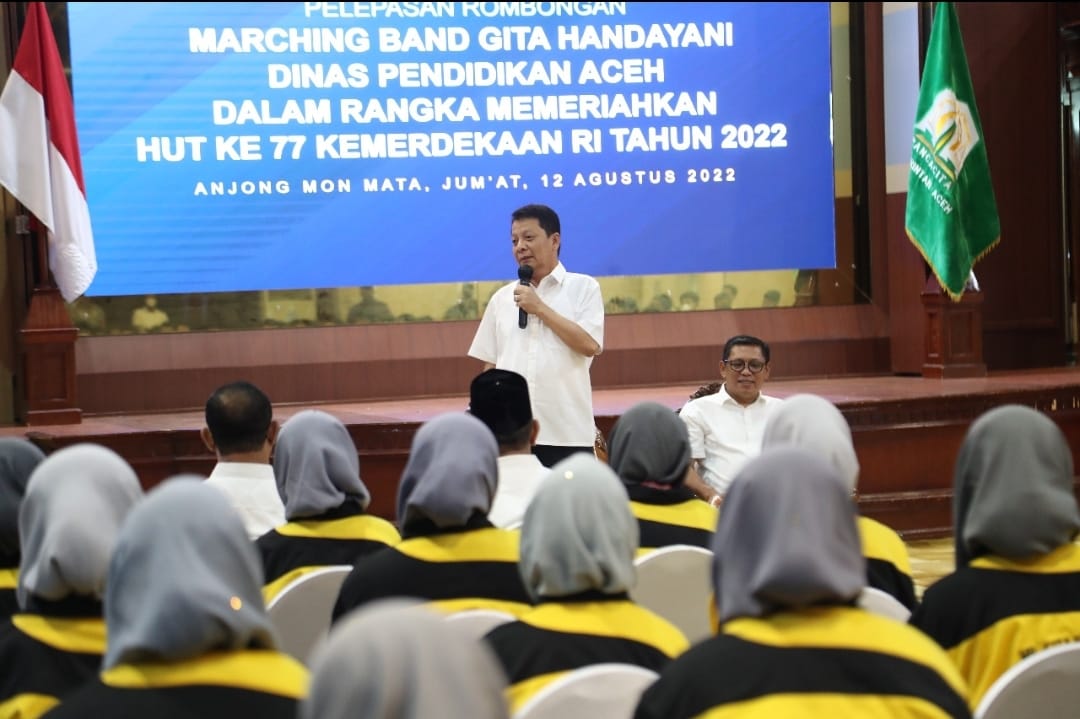 Lepas Kontingen Marching Band ke Istana Negara, Achmad Marzuki: Saya Bangga Pada Kalian Semua
