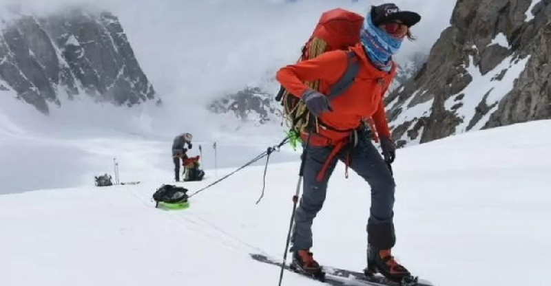 Mayat Pendaki Terkenal AS Ditemukan di Gunung Manaslu Himalaya