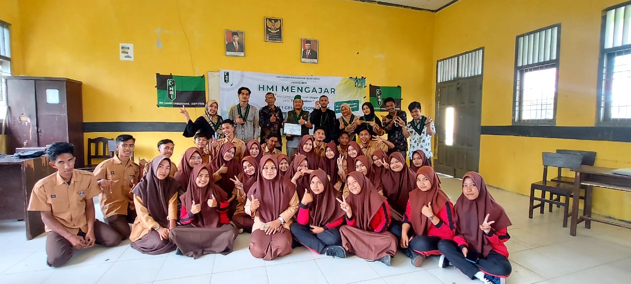 Peduli Pendidikan, HMI Kirim Relawan Mengajar ke SMA Pedalaman Aceh Utara