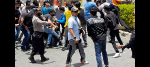 Massa Aksi di Aceh Barat Kecam Tindakan Represif dari Aparat Keamanan