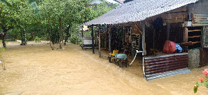 Akibat Hujan Deras, Kecamatan Tapaktuan Dilanda Banjir dan Longsor