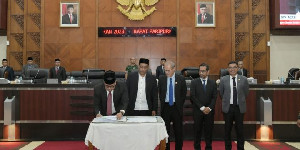 Pemerintah Aceh - DPRA Tandatangani Nota Kesepakatan Perubahan KUA-PPAS 2022
