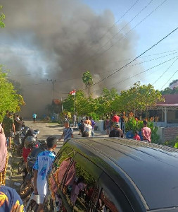 Delapan Rumah di Asrama PHB TNI Lampriet Banda Aceh Hangus Terbakar