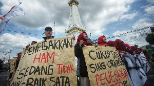 Jokowi Bentuk Tim Penyelesaian Non-Yudisial Pelanggaran HAM Berat Masa Lalu, Ini Tugasnya