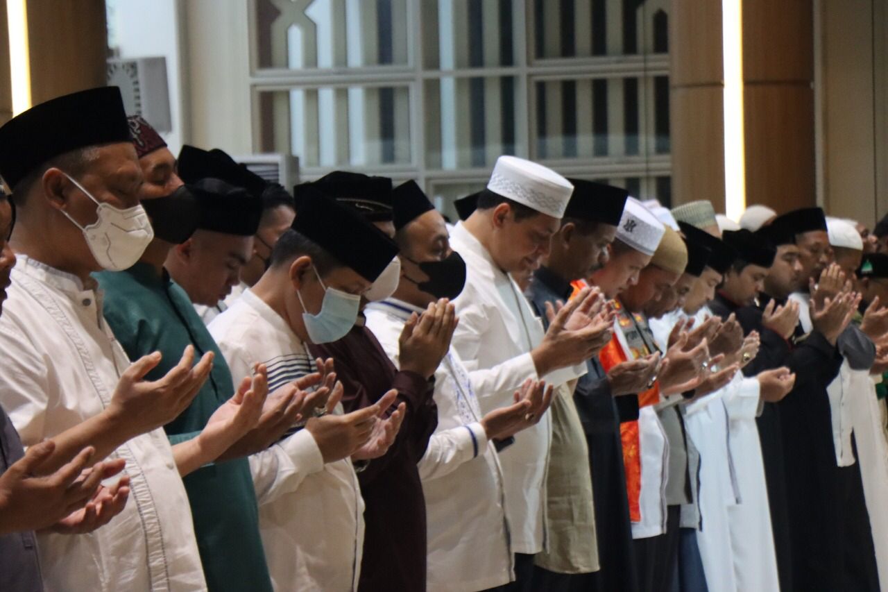 Polda Aceh dan Official Team Persiraja Gelar Doa Bersama untuk Korban Kanjuruhan