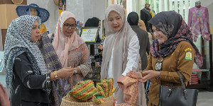 Ayu Marzuki Berkunjung ke Sekretariat Dekranasda Aceh