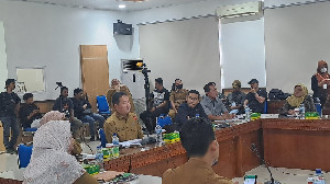 Komisi V DPR Aceh Masih Temukan Obat Sirup Beredar di Apotek