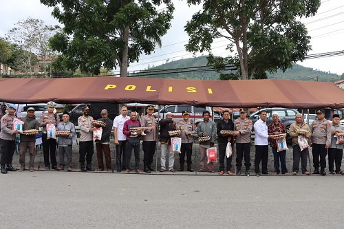 HUT Humas Polri ke-71 Adakan Bansos di Paya Ilang