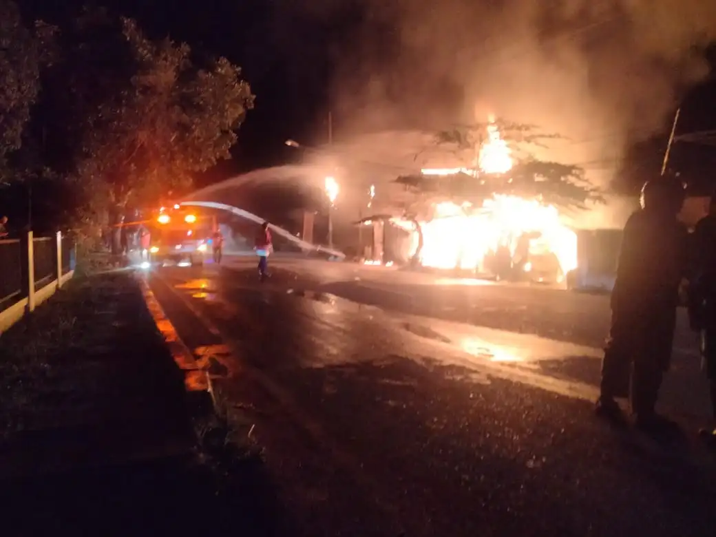 Lima Kios di Geucu Iniem Banda Aceh Terbakar