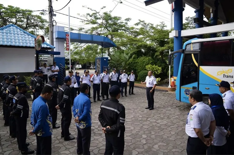 Dishub Aceh Lepas Personil Atur Lalu Lintas ke Aceh Tamiang