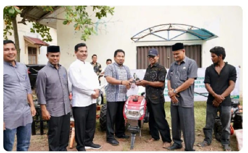 11 Kelompok Tani di Aceh Besar Diberikan  Alsintan dari Kementan