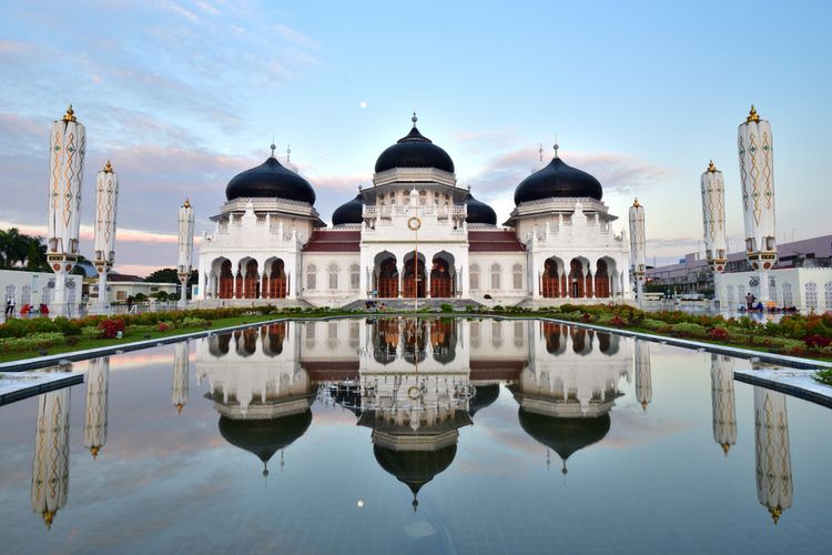 Berikut Nama Imam dan Khatib Shalat Jumat Hari Ini di 77 Masjid Banda Aceh