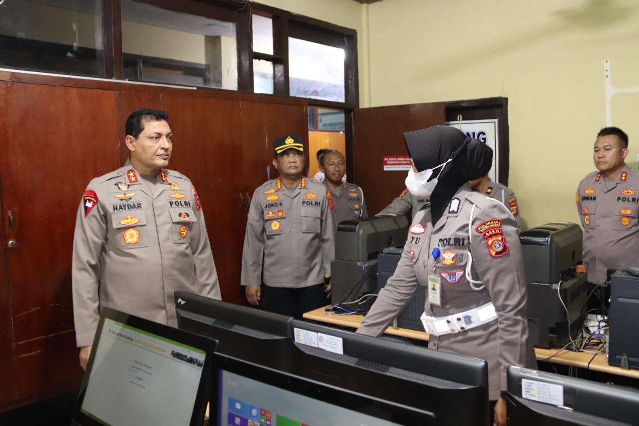 Inspeksi Mendadak, Kapolda Minta Seluruh Satpas SIM di Aceh Bersih dari Pungli