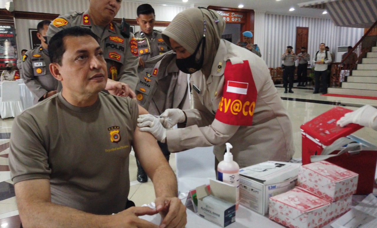 Kapolda Aceh dan PJU Vaksin Booster Dosis II