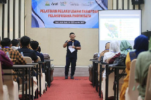 Kadisbudpar Aceh: Pelaku Usaha Harus Berkolaborasi dan Kembangkan Bisnis Secara Online
