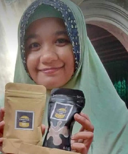 Tips Jalani Bisnis Sukses Ala Sari, Owner Kopi Kedelai Hitam Aceh Selatan