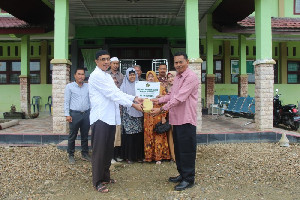 Kemenag Aceh Salurkan Bantuan untuk Musibah Banjir di Agara dan Tamiang