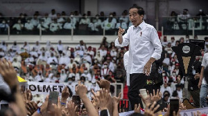 Terpilih Sebagai PM ke-10, Jokowi Ucapkan Selamat Kepada Anwar Ibrahim