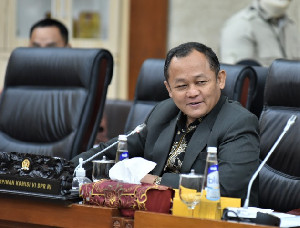 Evaluasi Kinerja 2022, Komisi VI Dorong PT Semen Indonesia Ciptakan Inovasi