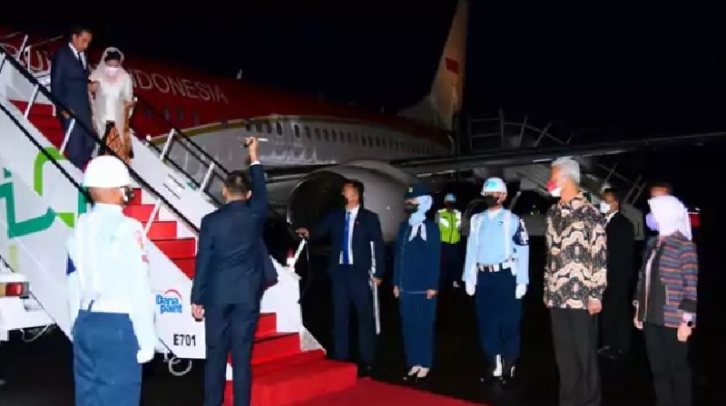 Jokowi Usai ke KTT APEC, Tiba di Solo  Buka Muktamar Muhammadiyah ke-48