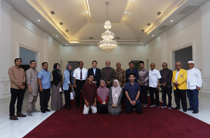 Wali Nanggroe Dukung Perguruan Tinggi Tingkatkan Mutu SDM Aceh