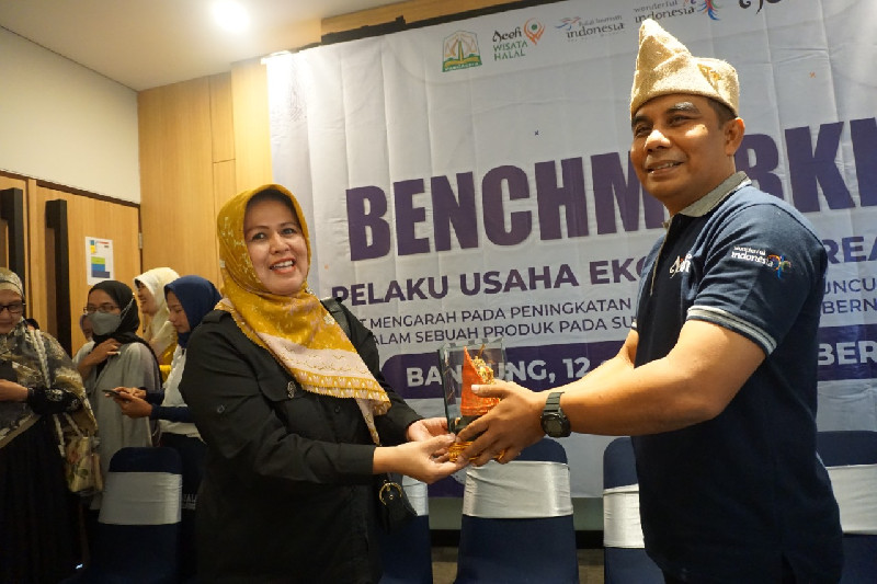 Gelar Benchmarking di Bandung, Disbudpar Libatkan Pelaku Usaha Ekraf Aceh