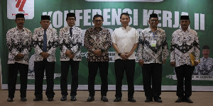 Pj Gubernur Hadiri Konferensi Kerja PGRI Aceh